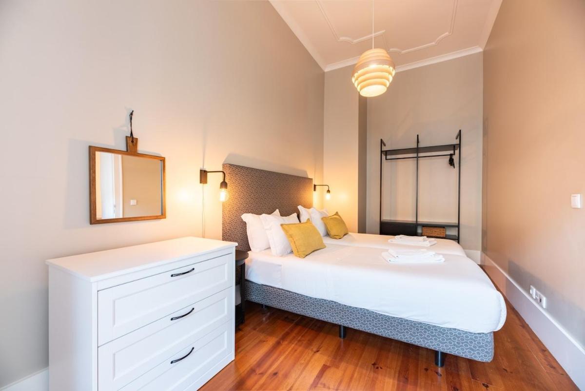 Bica Contemporary Historic 2 Bedroom Apartment